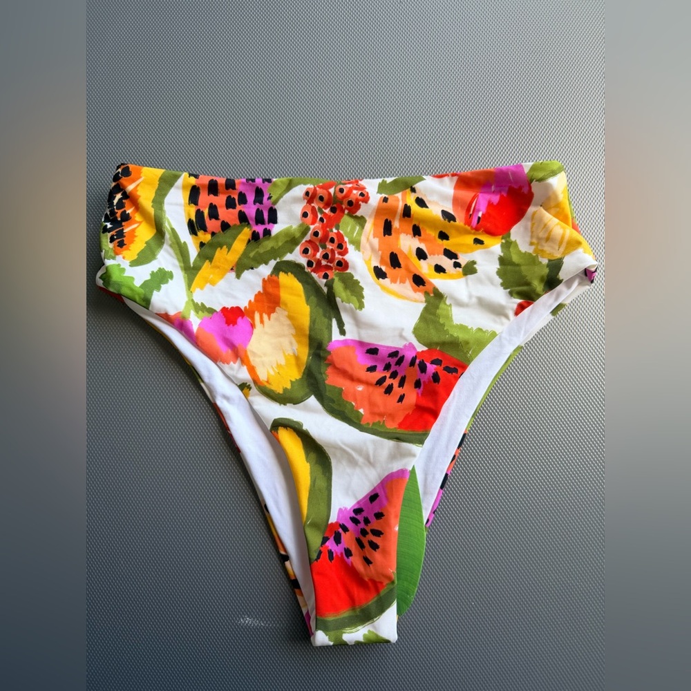 FARM RIO FRUITS PARADISE Bikini Bottom - Picture 2 of 4
